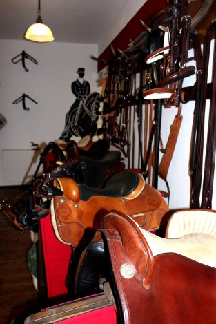 Hofsattlerei Cosack Maßsättel