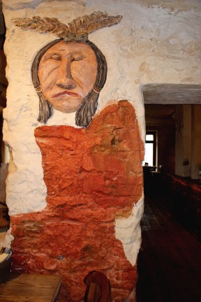 Cafe Geronimo Wandbemalung Indianer