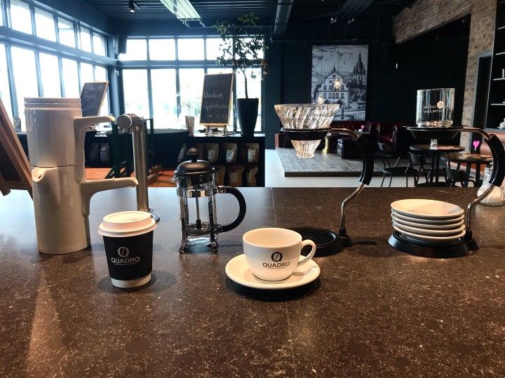 8E7E4900-0E5F-456B-AF3F-F70FF37D9EAD