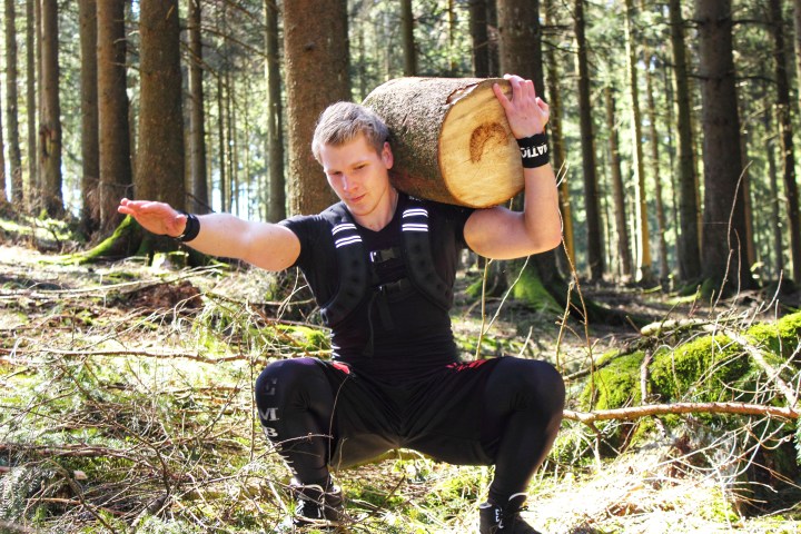 OUTDOOR BODYWEIGHT TRAINING MIT DEM „SAUERLANDASSASSINEN“