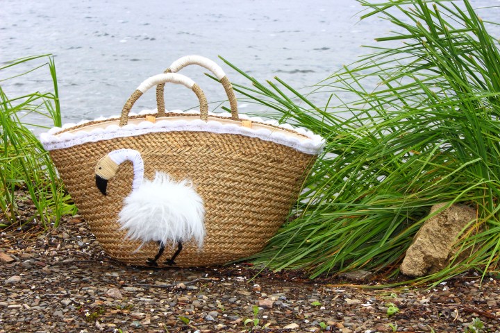 Bali-Bali Fashion Shopper Schwan-01