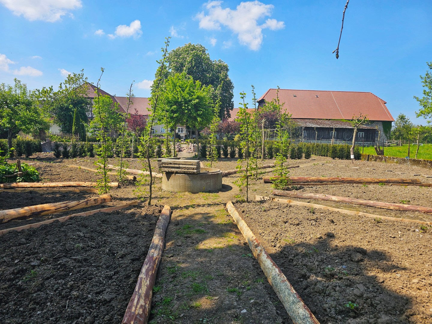 DER LANDGARTEN SCHAUERTE ZIEHT UM der-landgarten-schauerte-zieht-um